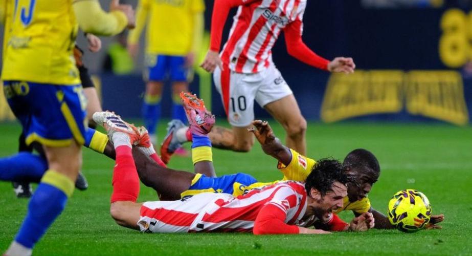 Sergio González vuelve a contar con Mario Climent y cae De la Rosa por lesión para este encuentro