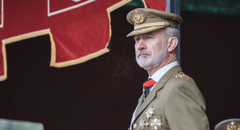 El rey durante un acto castrense en Cáceres en enero de 2026