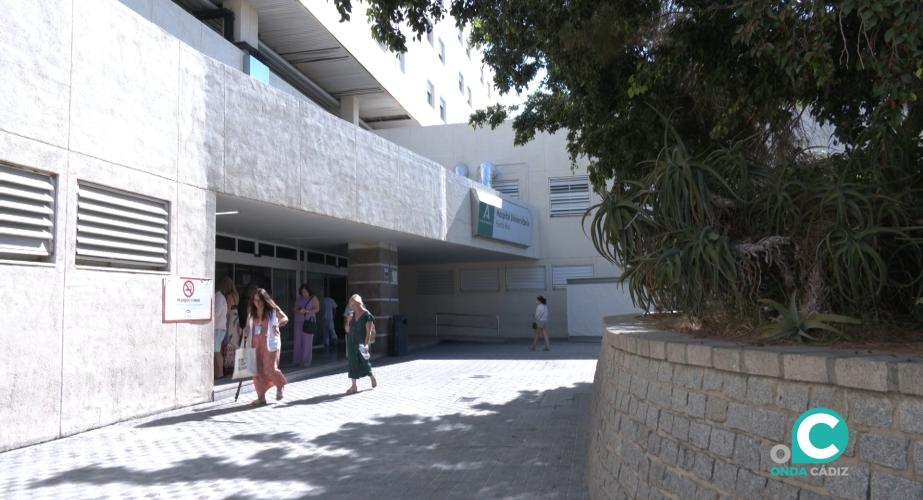 Acceso al Hospital de Puerto Real. 