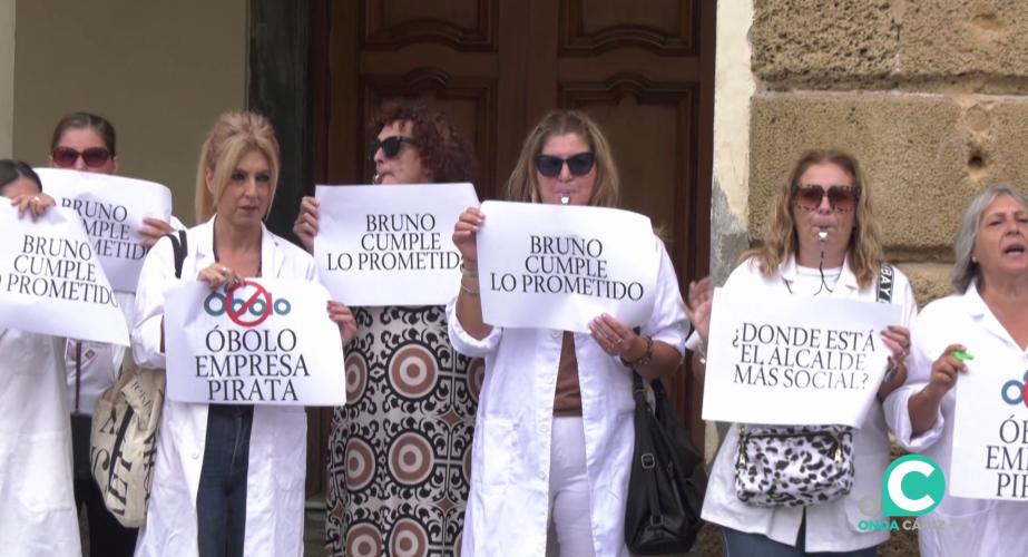 Protesta de los trabajadores en la plaza de San Juan de Dios en una imagen de archivo