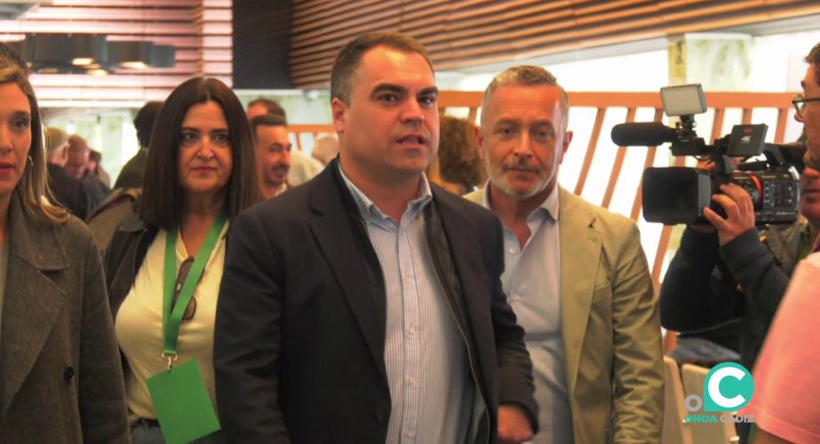 Cornejo a su llegada esta tarde al Parador Atlántico 