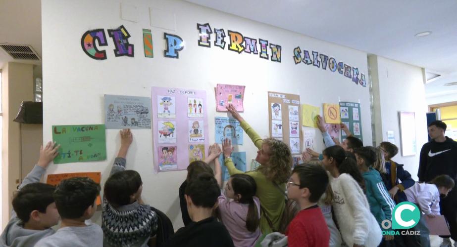 Un momento de la actividad de los escolares efectuada este lunes