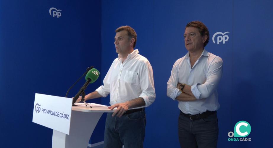 El presidente provincial del PP durante la rueda de prensa ante los medios este miércoles 