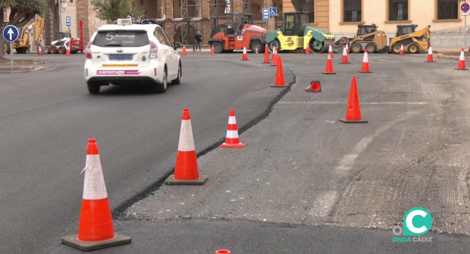 Aspecto de los trabajos en la zona de los arcos de la Puerta de Tierra