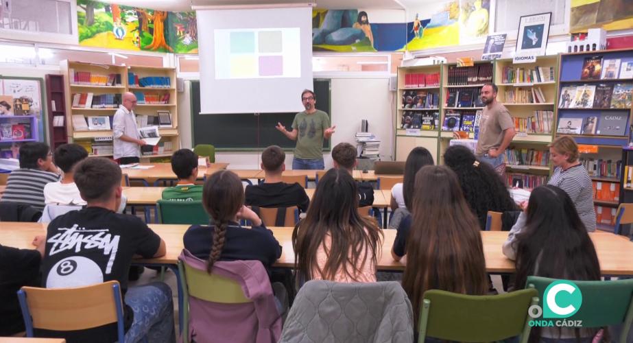 Uno de los monitores interviente durante el encuentro que se celebró este jueves