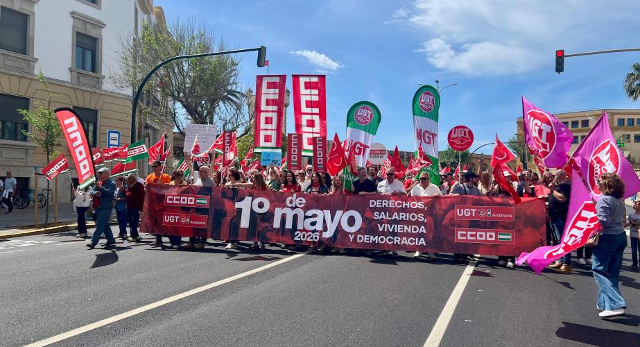 Manifestación por las calles de Cádiz con motivo del Día Internacional de los Trabajadores. 