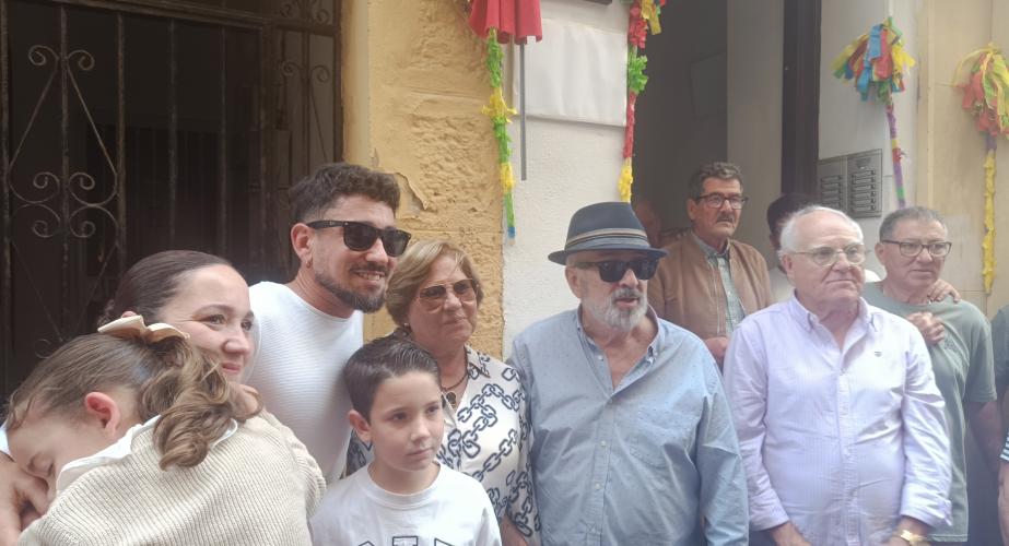 Acto homenaje al 'Caracol' junto a su casa natal