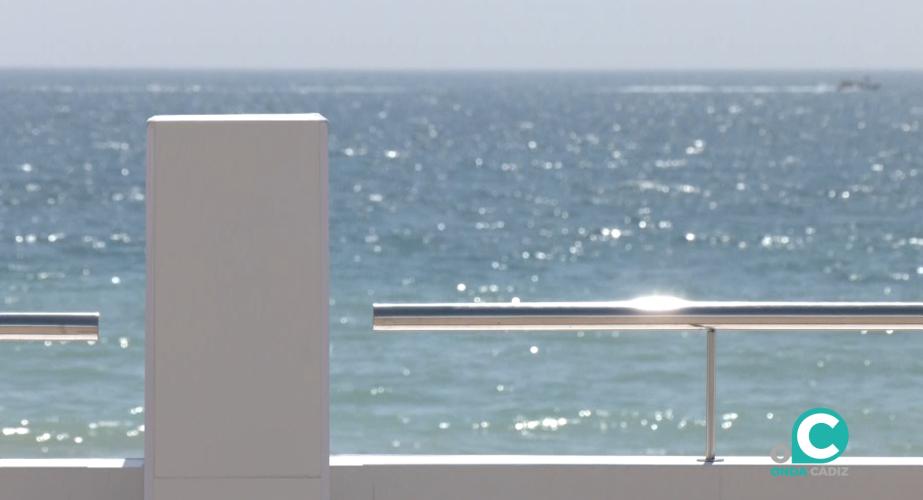 Imagen del arreglo de uno de los accesos a la Playa por la zona del Cementerio. 