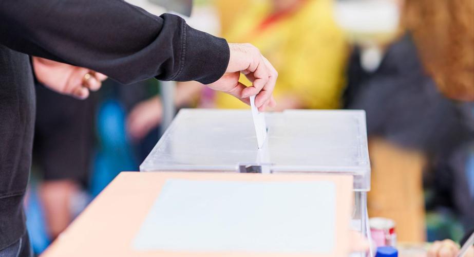 En España, desde 1978, la edad para poder vota se delimitó en los 18 años
