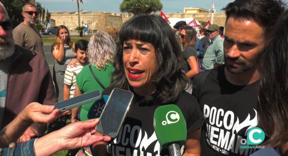 Leticia Blanco, candidata número 2 de la formación por Cádiz, atiende a los medios el pasado 1 de mayo