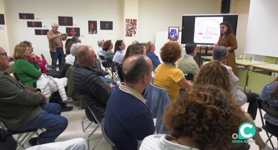 Más de medio centenar de personas acudieron al primer encuentro celebrado el pasado martes