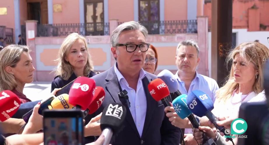 Gavira interviene ante los medios de comunicación 