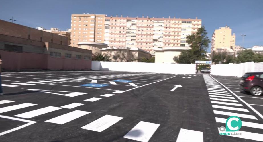 El nuevo espacio de estacionamiento estrenado este viernes en la capiital gaditana