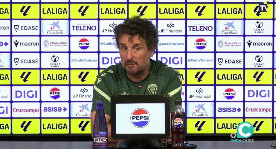 El entrenador vasco responde a las preguntas de los medios este viernes