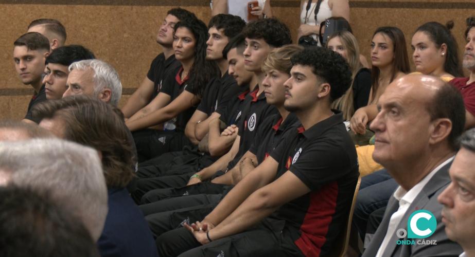  Primera promoción del Ciclo Formativo de Grado Medio de Emergencias y Protección Civil de la provincia de Cádiz del IES Cornelio Balbo.