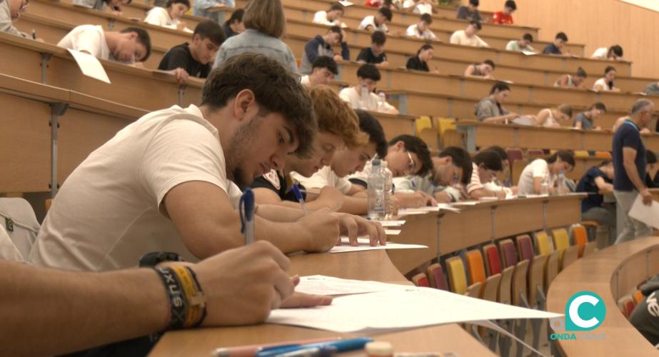 Este martes arrancan los exámenes de la PAU.