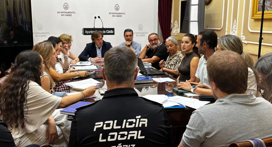 Imagen de la reunión de la comisión. 