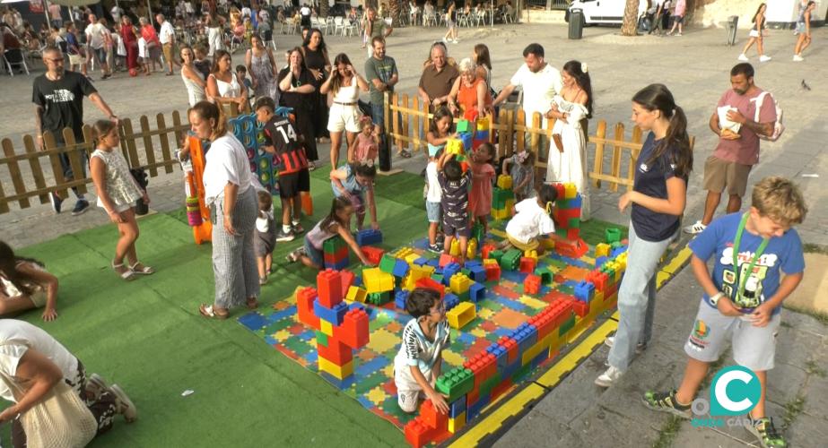 Una imagen de la fiesta en la plaza de la Catedral.