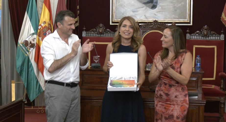 Marta Tocón de Onda Cádiz recibe el reconocimiento 