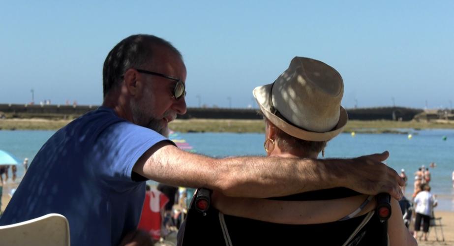 Los geriatras trasladan los cuidados básicos con los mayores ante el calor 