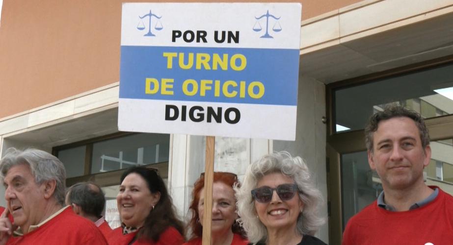 El turno de oficio reclama un estatuto jurídico propio