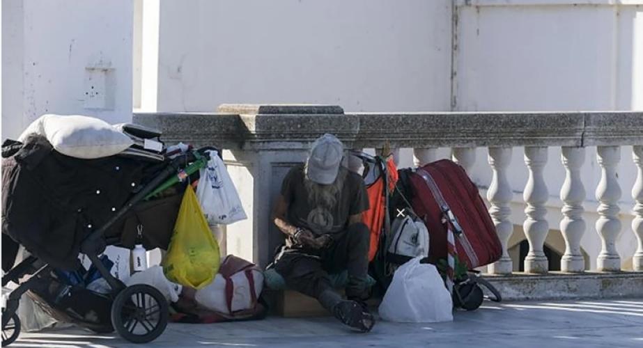 Las asociaciones que atienden a estas personas también alerta de su situación en las calles