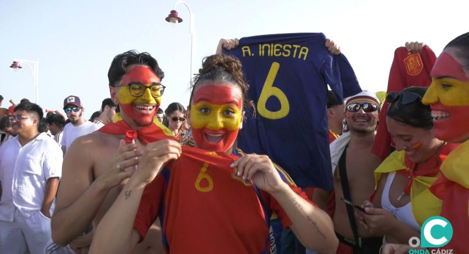 Cádiz se vuelca con La Roja en la Final del Mundial.