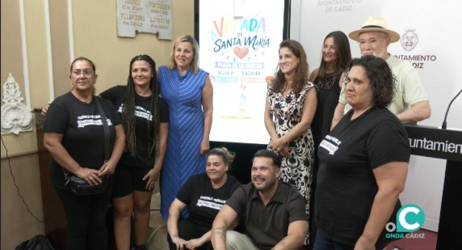 La actividad cuenta con el apoyo del Ayuntamiento, la asociación de vecinos y Cádiz Centro