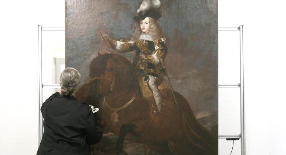 El retrato ecuestre del niño rey Carlos II del Museo de Cádiz se restaura antes de ir al Prado.