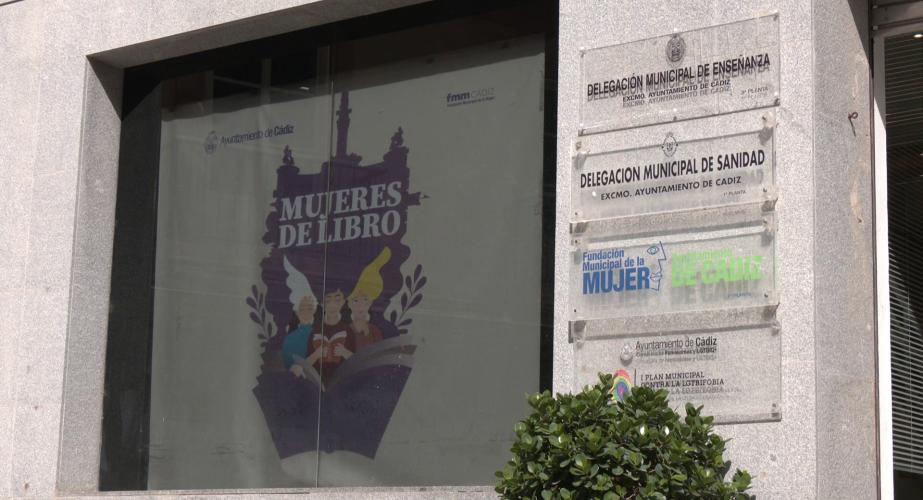 Fachada de la Fundación de la Mujer en la capital gaditana