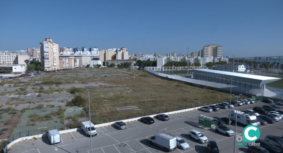 El solar donde irá ubicado el nuevo hospital.