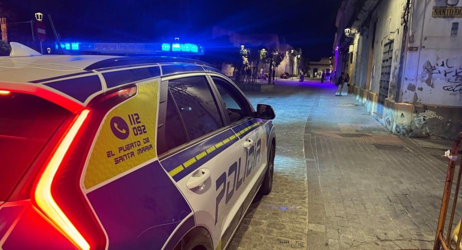 Un vehículo de la Policía Local de la localidad gaditana