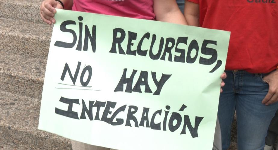 AGADI denuncia la falta de apoyos para seis menores con discapacidad en el IES Rafael Alberti.