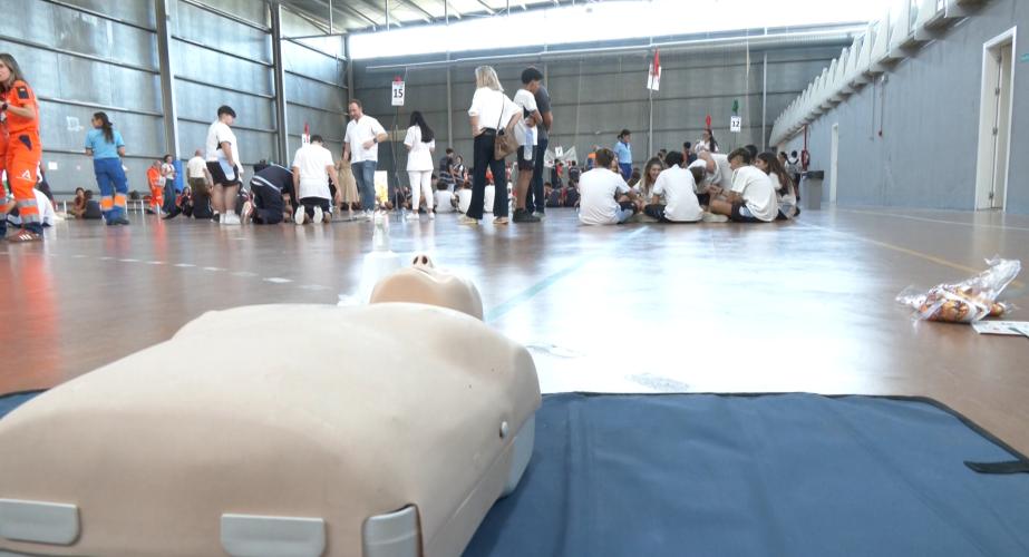 Los estudiantes de secundaria de Cádiz participan en el Cardiomaratón del 061 