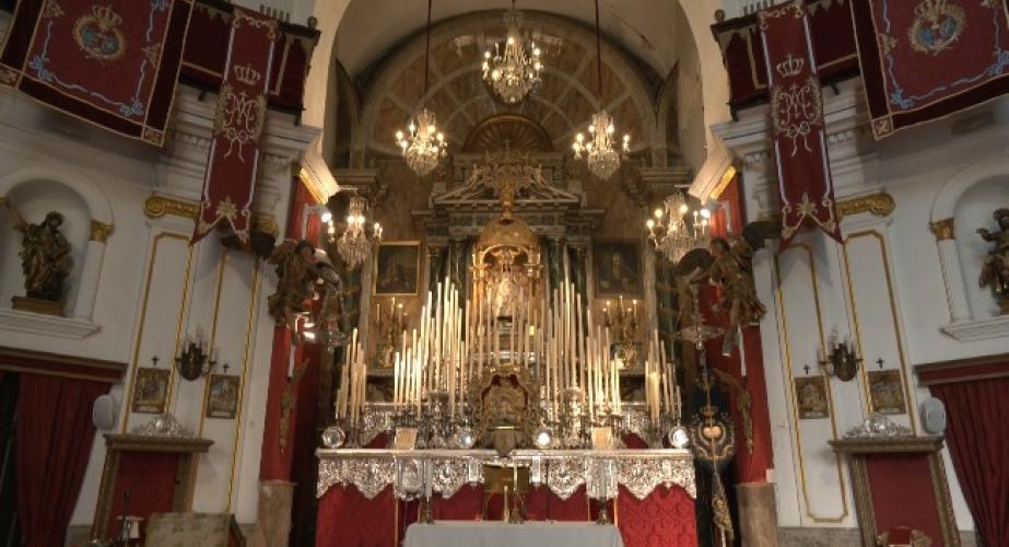 La archicofradía recuerda cada año la intersección milagrosa de la Virgen en el maremoto de 1755
