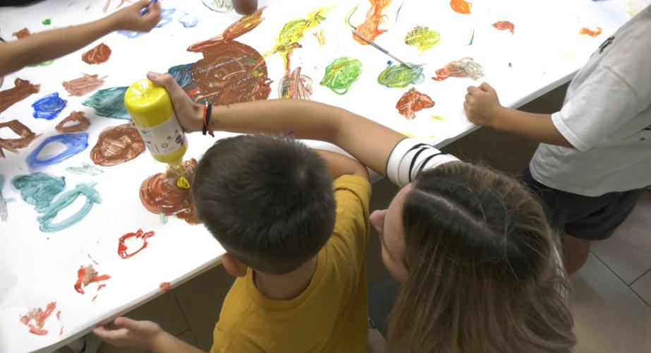 Imagen del taller con los menores de la Fundación Tierra de Todos 