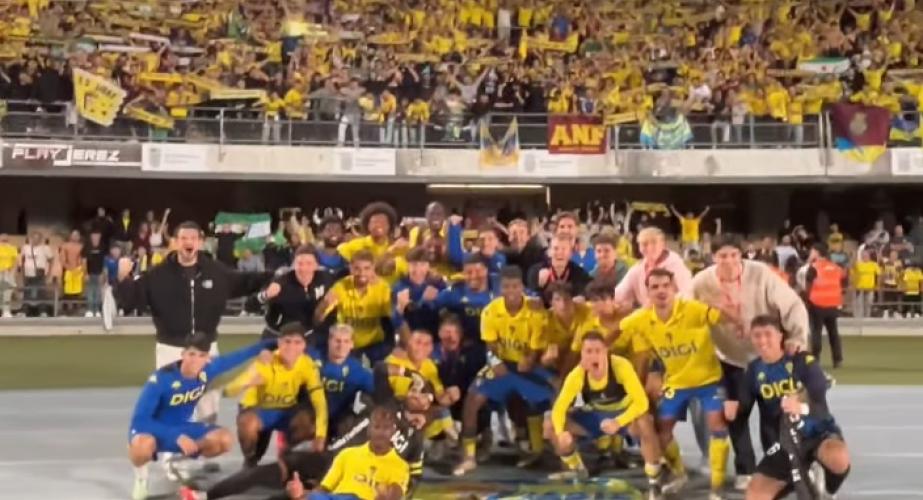 La celebración del equipo y la afición en Chapín