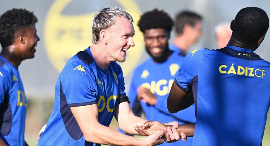 Vladys suma dos partidos consecutivos marcando (Foto: Cádiz CF)
