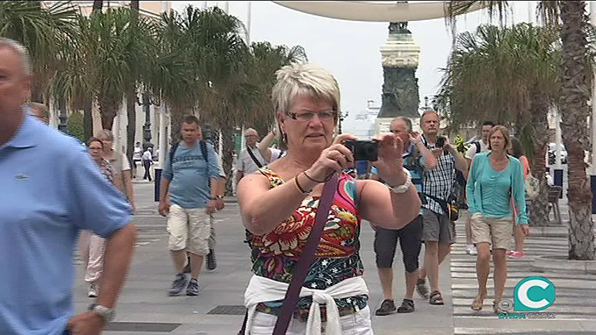 noticias cadiz turistas en cadiz.jpg