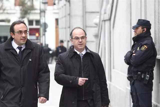 NOTICIAS CADIZ LLARENA.jpg NOTICIAS CADIZ LLARENA.jpg