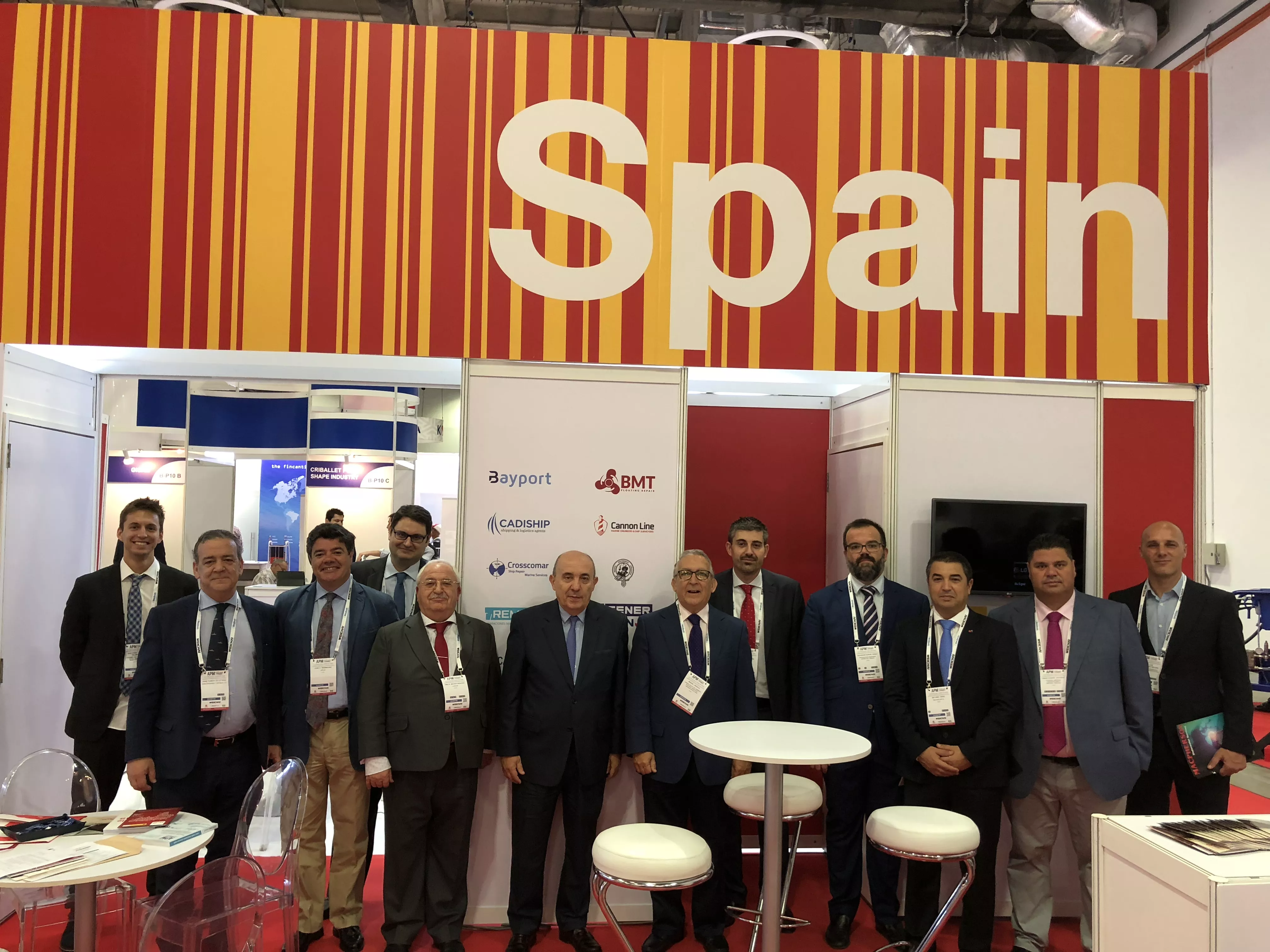 La delegación gaditana posa en el stand conjunto en la feria AMP 2018, en Singapur noticias cadiz empresas navaes.jpg