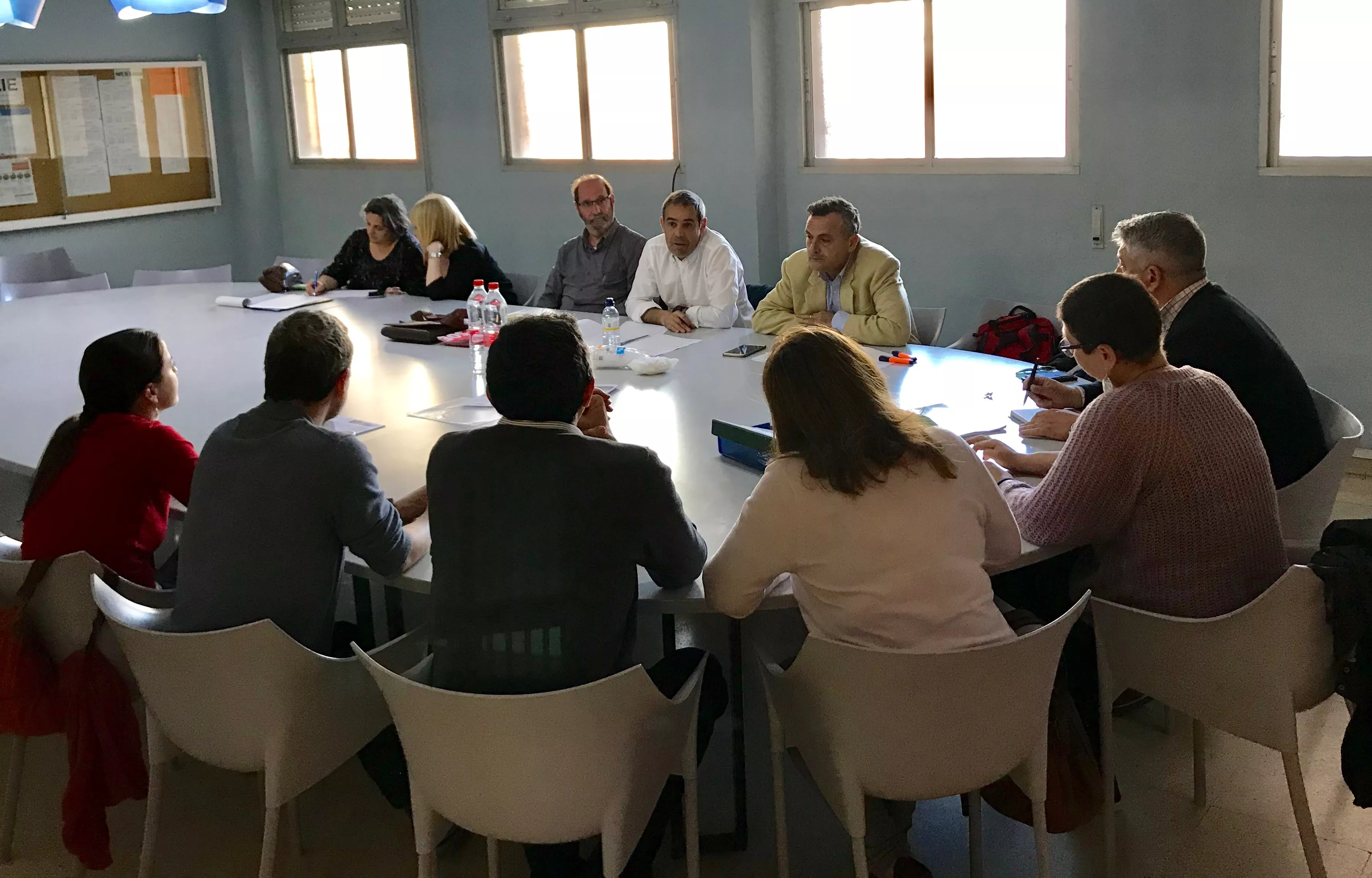1524069630REUNIÓN PSOE-AMPAS.JPG 1524069630REUNIÓN PSOE-AMPAS.JPG