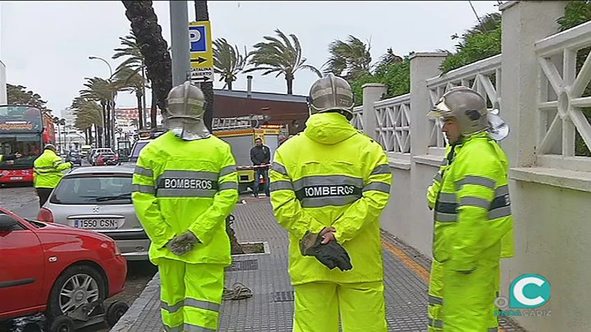 noticias cadiz bomberos temporal.jpg