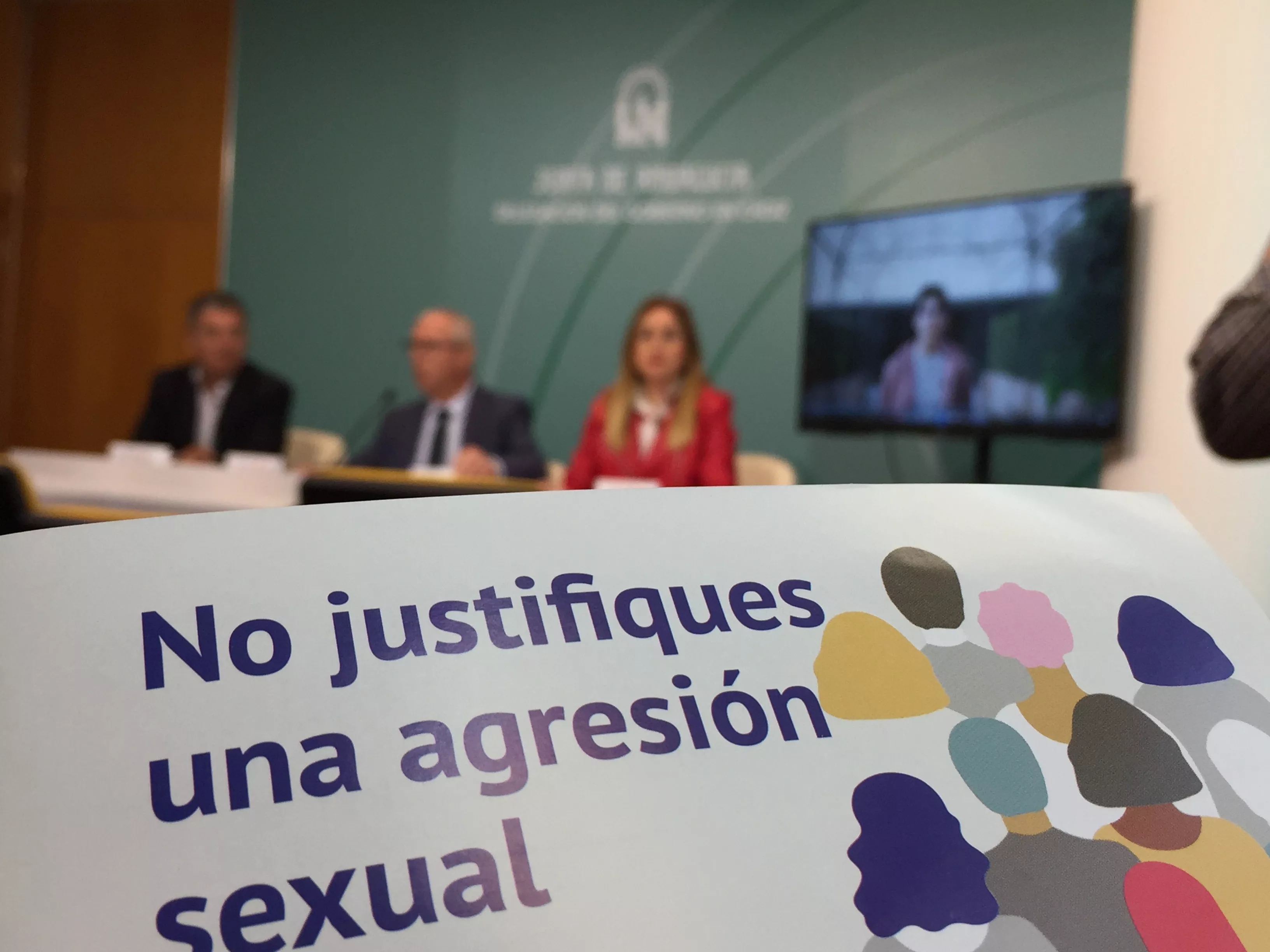 noticias cadiz campaña contra abusos sexuales.jpeg