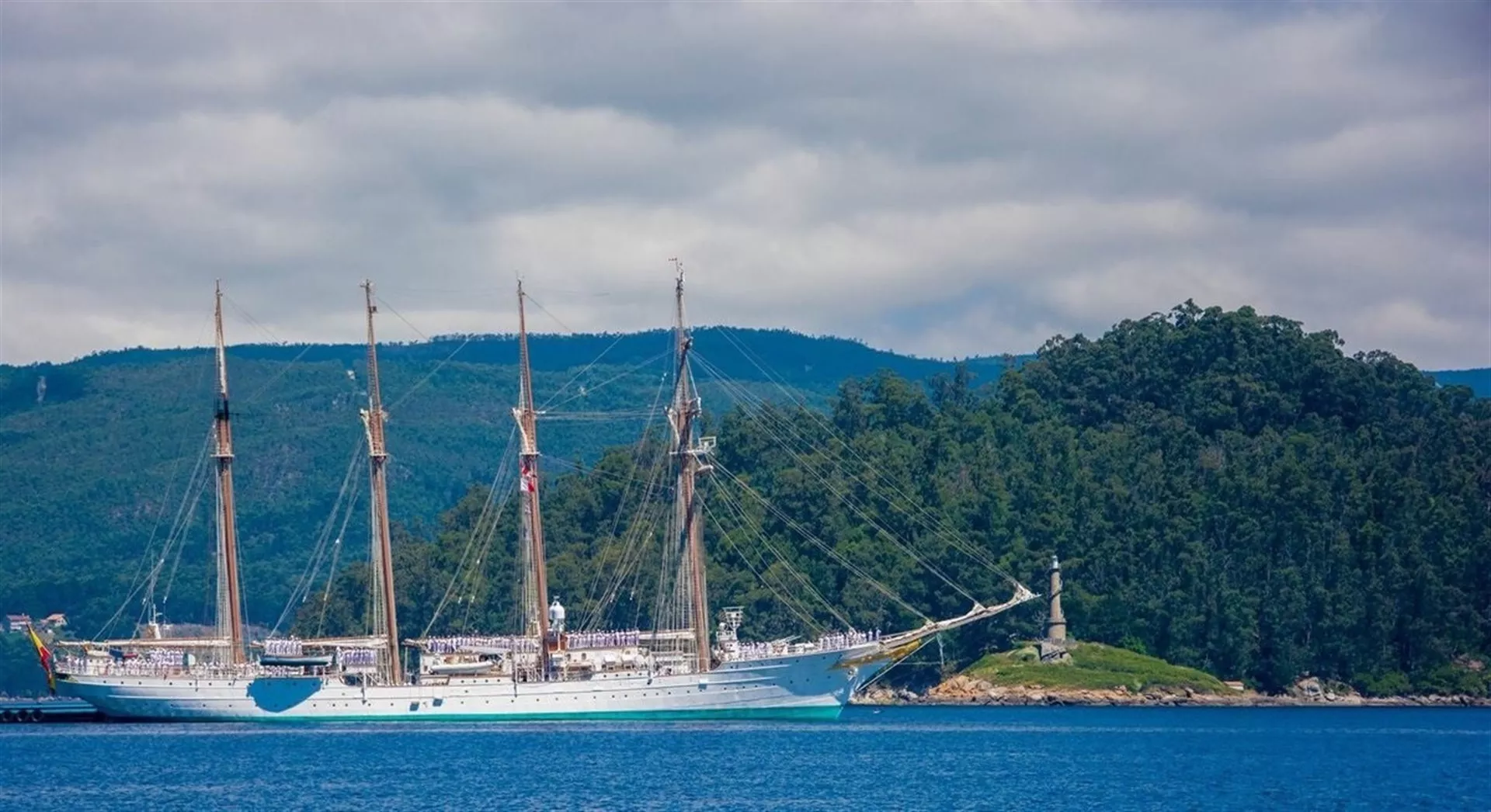 noticias cadiz elcano en uruguay.jpg