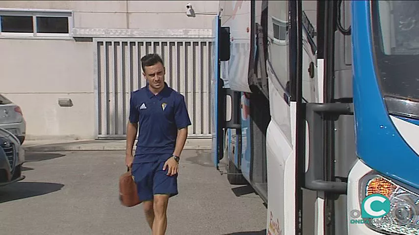 Álvaro Garcia antes de partir en un desplazamiento con el Cádiz NOTICIAS CADIZ ALVARO GARCIA jugador cadiz cf_0.jpg