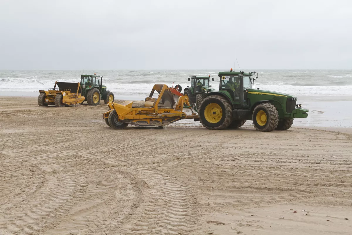 noticias cadiz limpieza playas.JPG