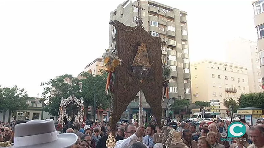 noticias cadiz llegada rocieros a cadiz.jpg