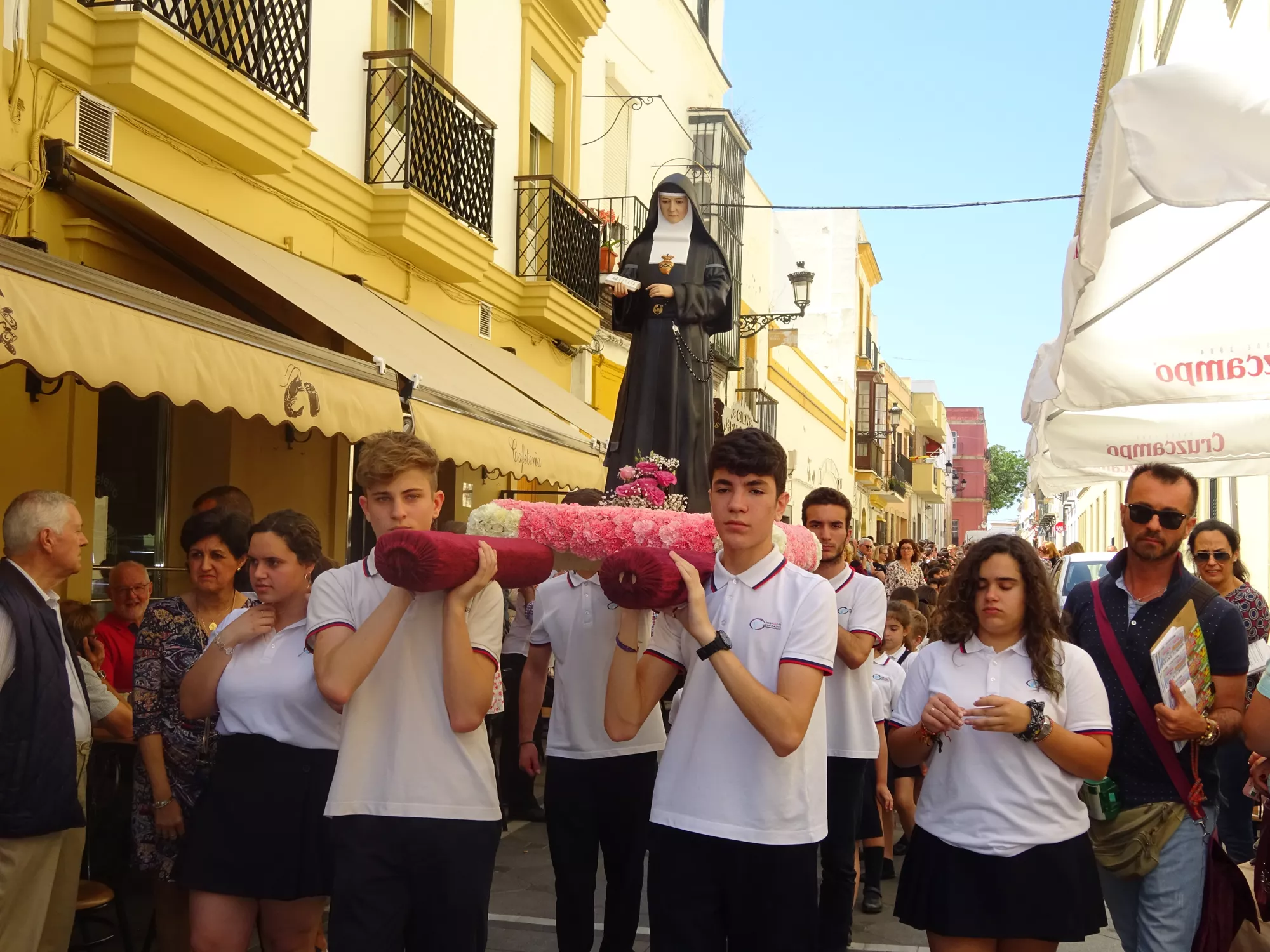 noticias cadiz procesion santa rafaela maria.JPG