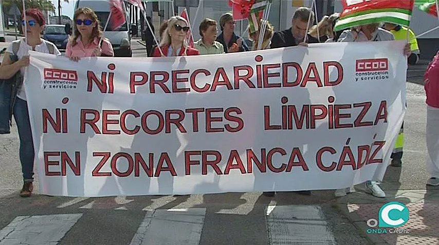 noticias cadiz protesta limpieza zona franca1.jpg